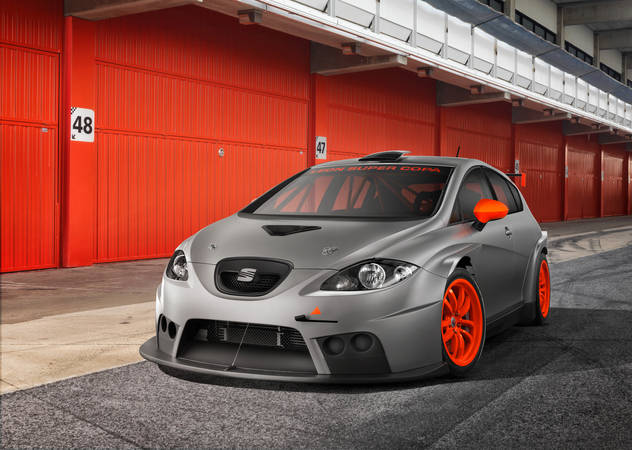O Leon Cupra R foi desenvolvido como um carro de corrida para equipas privadas O Leon Cupra R foi desenvolvido como um carro de corrida para equipas privadas