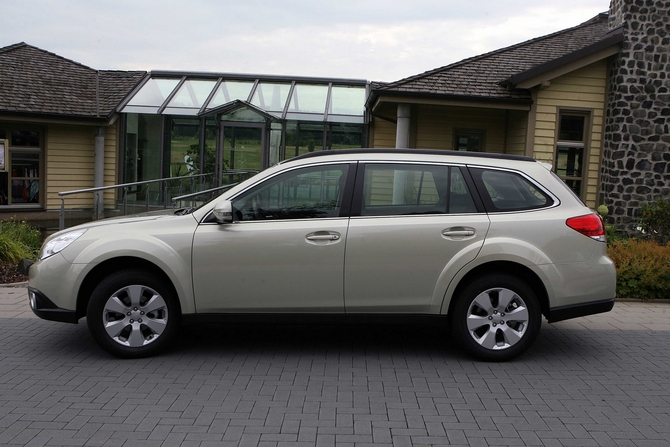 Subaru Outback 3.6R Premium Subaru Outback 3.6R Premium