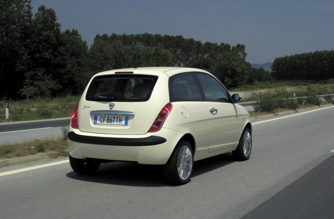 Lancia Ypsilon 1.2 8v Lancia Ypsilon 1.2 8v