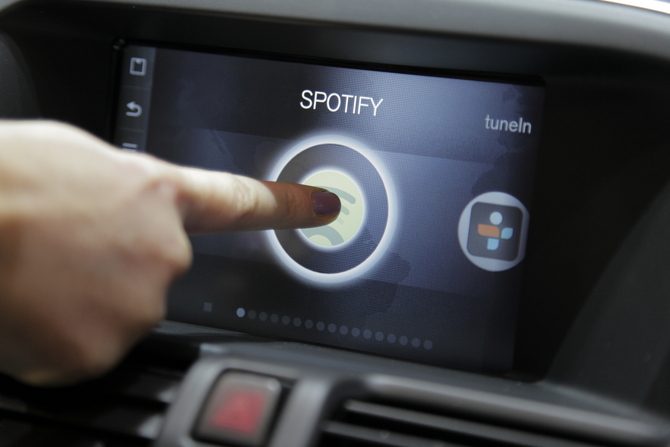 Volvo's Sensus system will now be available on the V40 Volvo's Sensus system will now be available on the V40