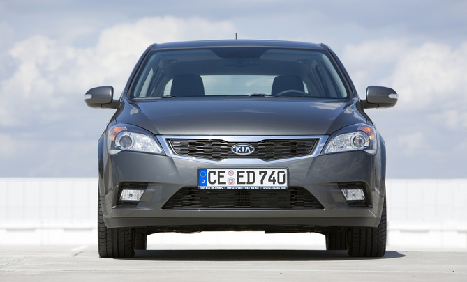 Kia cee�d 1.6 CRDi 90cv LX Kia cee�d 1.6 CRDi 90cv LX