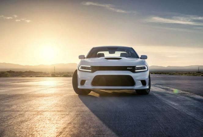 The engine with 881Nm of torque is combined with an eight-speed automatic transmission TorqueFlite 8HP90 The engine with 881Nm of torque is combined with an eight-speed automatic transmission TorqueFlite 8HP90