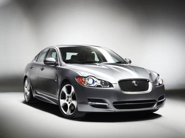Jaguar XF 2.7D Jaguar XF 2.7D