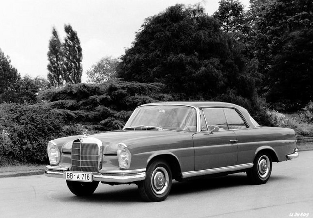 Mercedes-Benz 250 SE Coupé Mercedes-Benz 250 SE Coupé