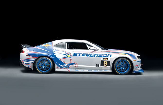 It uses the body parts, engine and limited-slip differential from the production Z/28 It uses the body parts, engine and limited-slip differential from the production Z/28