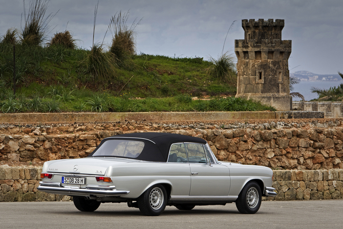 Mercedes-Benz 280 SE 3.5 Cabriolet Mercedes-Benz 280 SE 3.5 Cabriolet