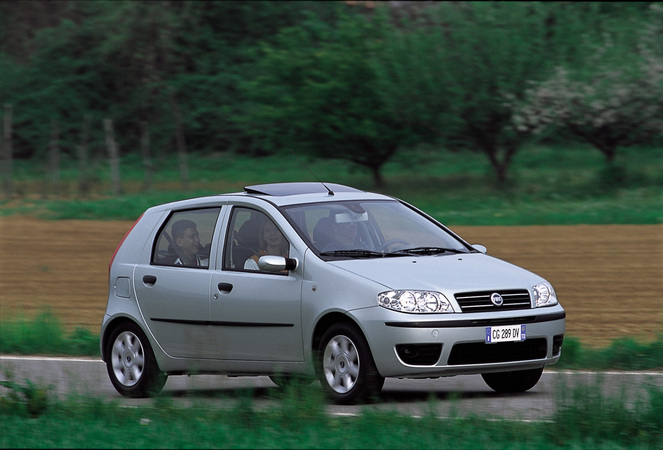 Fiat Punto 70 Multijet 16v Dynamic Fiat Punto 70 Multijet 16v Dynamic