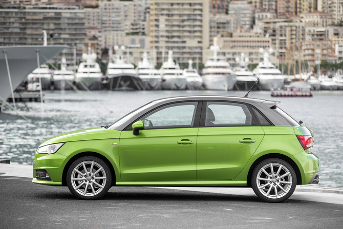 Audi A1 Sportback 1.4 TDI S tronic Sport Audi A1 Sportback 1.4 TDI S tronic Sport