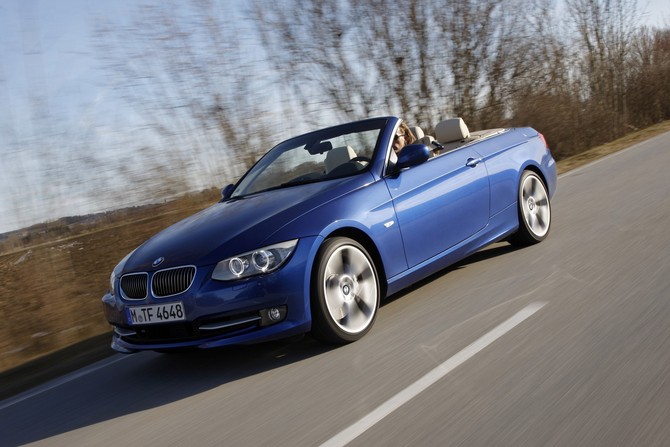 BMW 318i Cabriolet M Sport Edition BMW 318i Cabriolet M Sport Edition