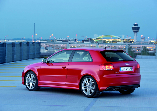 Audi S3 S tronic Audi S3 S tronic