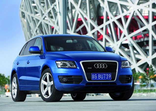 Audi Q5 3.2 FSI S line 5dr Audi Q5 3.2 FSI S line 5dr