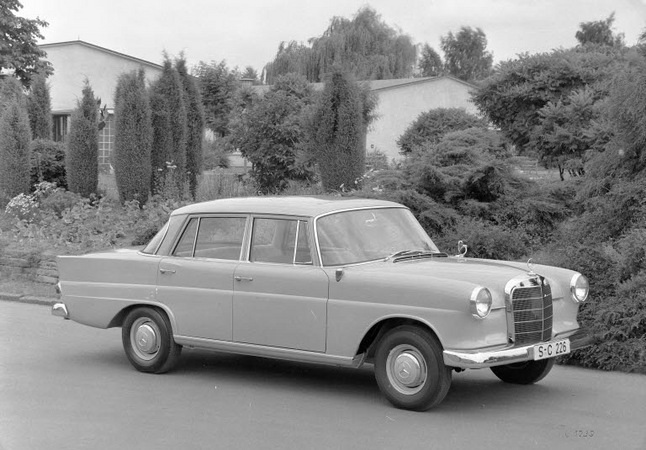 Mercedes-Benz 190c Mercedes-Benz 190c