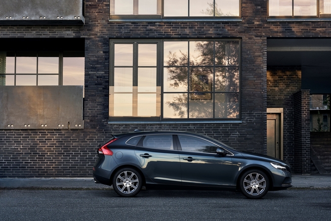 Volvo V40 D4 Volvo V40 D4