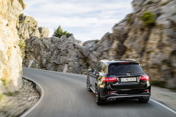 Mercedes-Benz GLC AMG 43 4MATIC Mercedes-Benz GLC AMG 43 4MATIC