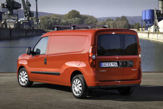 Opel Combo Combi 1.6 CDTI Selection L2H1 Easytronic Opel Combo Combi 1.6 CDTI Selection L2H1 Easytronic