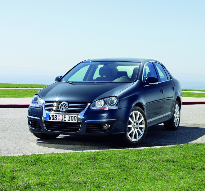 Volkswagen Jetta 1.6I TDI 105 hp DPF Confortline DSG