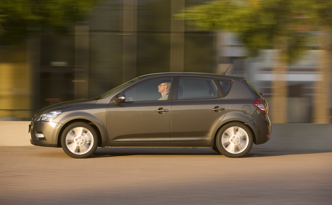 Kia cee�d 1.6 CRDi 90cv TX Kia cee�d 1.6 CRDi 90cv TX