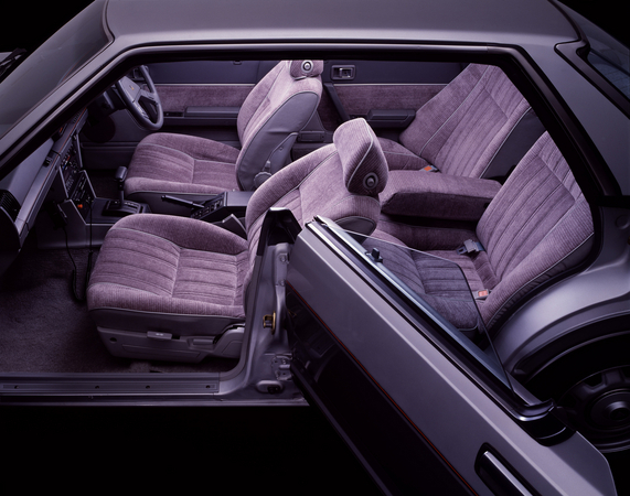 Nissan Bluebird Hardtop Turbo SSS-XG Nissan Bluebird Hardtop Turbo SSS-XG