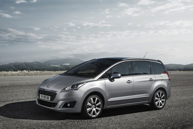 Peugeot 5008 2.0 HDi Peugeot 5008 2.0 HDi