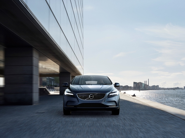 Volvo V40 T2 Volvo V40 T2