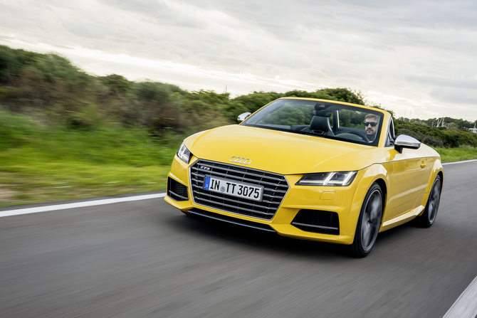 Audi TTS Roadster 2.0 TFSI quattro Audi TTS Roadster 2.0 TFSI quattro