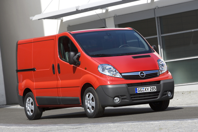 Opel Vívaro Van 2.9T L2H1 2.5 CDTI 146cv Opel Vívaro Van 2.9T L2H1 2.5 CDTI 146cv