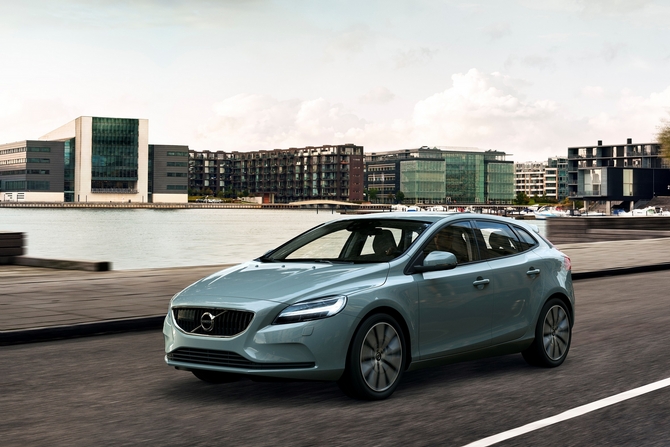 Volvo V40 T5 Geartronic Volvo V40 T5 Geartronic