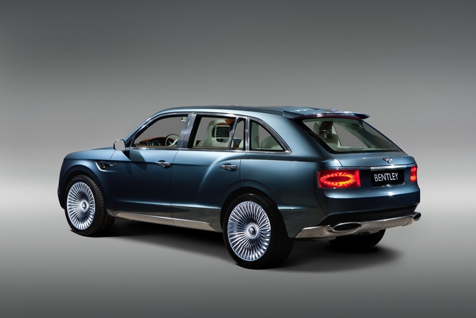 Será que isto significa que a Bentley vai produzir o modelo? Será que isto significa que a Bentley vai produzir o modelo?