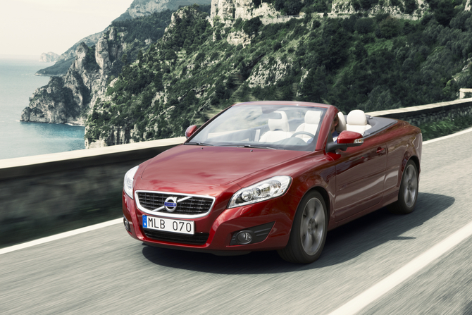 Volvo C70 D4 Summum Geartronic Volvo C70 D4 Summum Geartronic