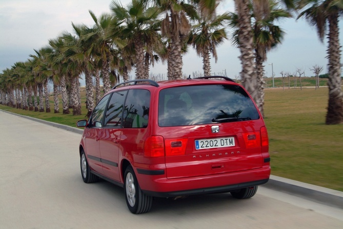 Seat Alhambra 2.0 TDI 140cv DPF Drivers Edition Seat Alhambra 2.0 TDI 140cv DPF Drivers Edition