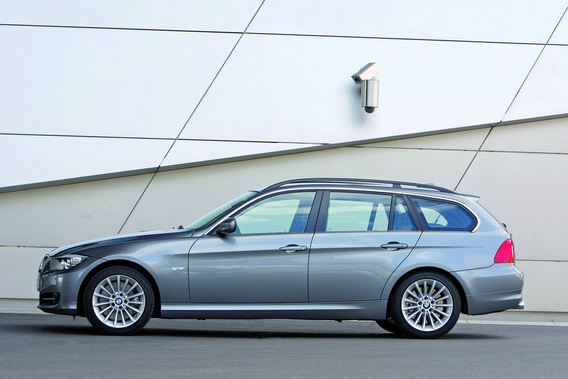 BMW 330d Touring Edition Sport xDrive Automatic BMW 330d Touring Edition Sport xDrive Automatic