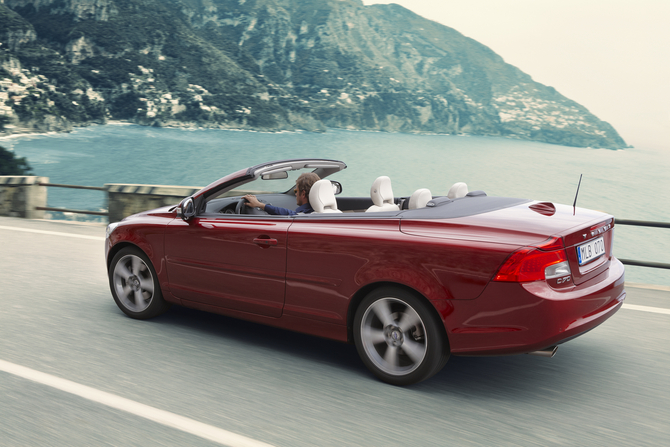 Volvo C70 D4 Summum Geartronic Volvo C70 D4 Summum Geartronic