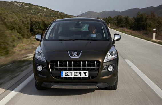 Peugeot 3008 Acess 1.6 HDi CVM6 Peugeot 3008 Acess 1.6 HDi CVM6