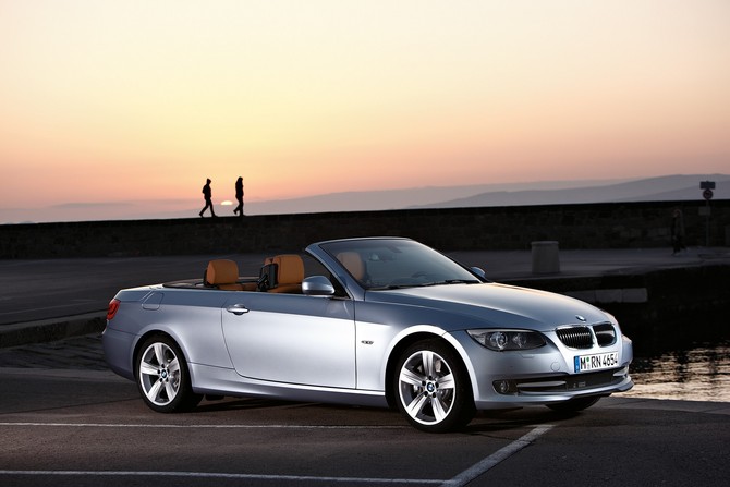 BMW 325i Cabriolet M Sport Edition AT BMW 325i Cabriolet M Sport Edition AT
