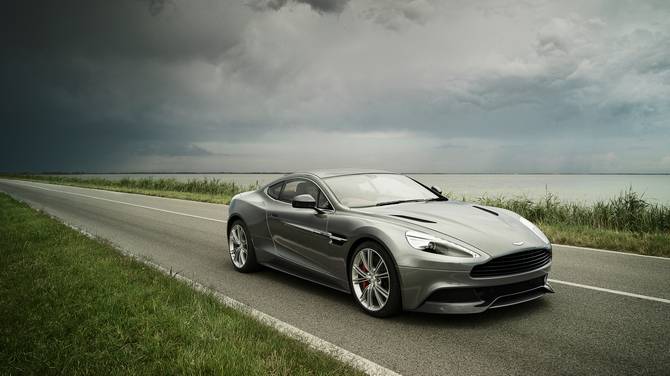 Neuer Aston Martin Vanquish V12 ersetzt DBS Neuer Aston Martin Vanquish V12 ersetzt DBS