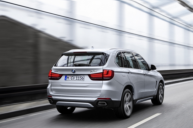 BMW X5 xDrive40e BMW X5 xDrive40e
