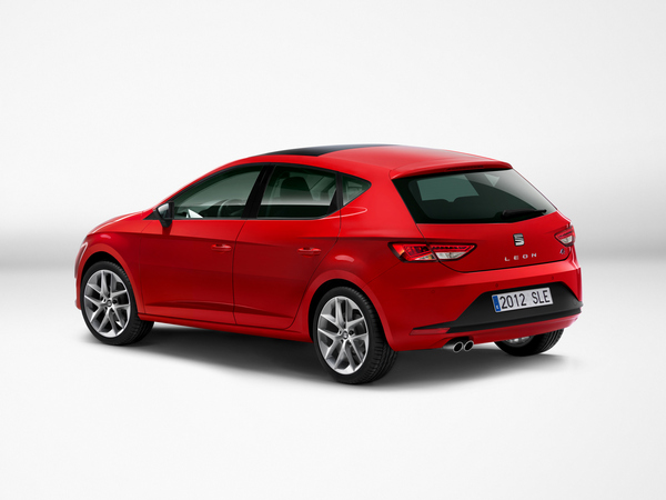 The C-pillar dominates the style of the car The C-pillar dominates the style of the car