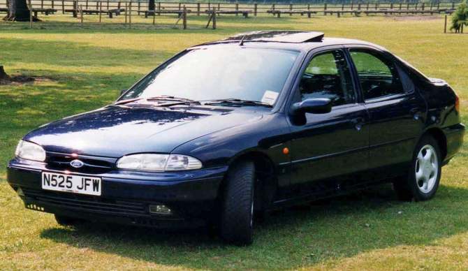 Ford Mondeo 1.8 LX Ford Mondeo 1.8 LX