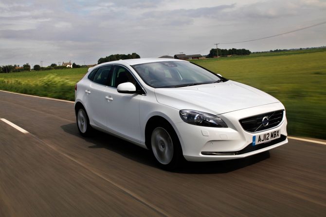 Volvo V40 T4 Momentum Volvo V40 T4 Momentum