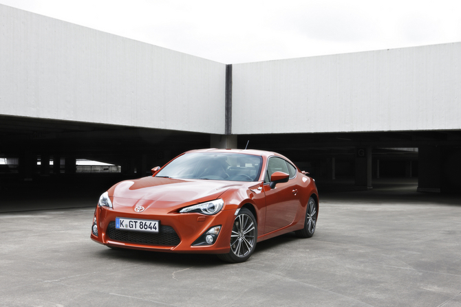 Der Toyota GT86 kostet ab 29.900 Der Toyota GT86 kostet ab 29.900