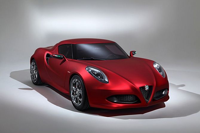 Desde então a Alfa Romeo tem continuado a testar o modelo Desde então a Alfa Romeo tem continuado a testar o modelo