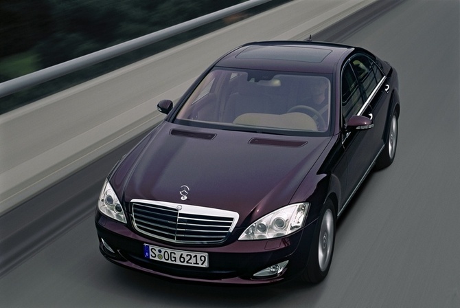 Mercedes-Benz S 350 4MATIC Mercedes-Benz S 350 4MATIC