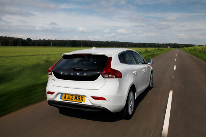 Volvo V40 T4 Summum Volvo V40 T4 Summum