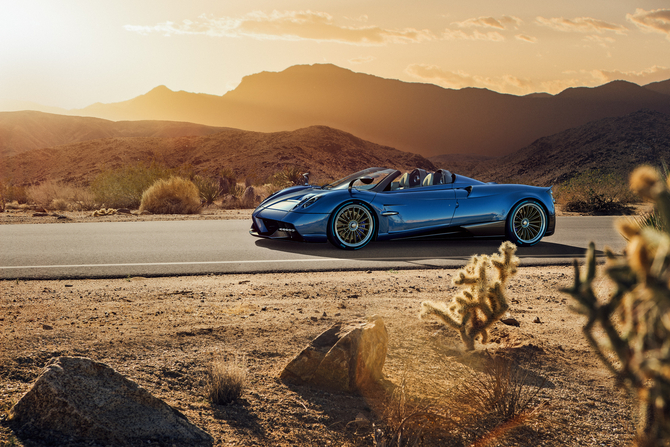 New Pagani Huayra Roadster is 80kg lighter than the coupé version New Pagani Huayra Roadster is 80kg lighter than the coupé version