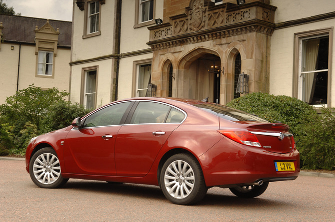 Vauxhall Insignia Hatchback 2.0 CDTi 160hp SRi VX-Line Red (Auto) Vauxhall Insignia Hatchback 2.0 CDTi 160hp SRi VX-Line Red (Auto)
