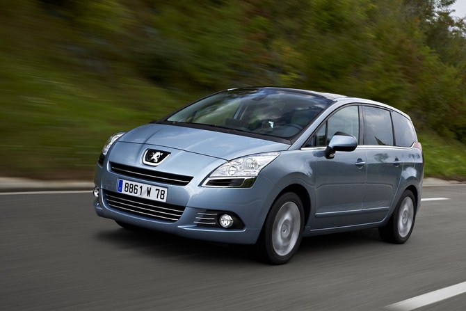 Peugeot 5008 Executive 1.6 HDi 110 FAP CVM6 Peugeot 5008 Executive 1.6 HDi 110 FAP CVM6