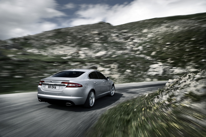 Jaguar XF 3.0D S V6 Portfolio Jaguar XF 3.0D S V6 Portfolio