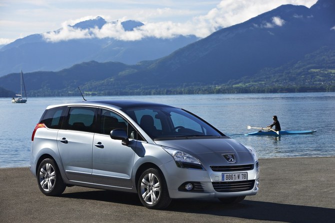 Peugeot 5008 Executive 1.6 HDi 110 FAP CVP6 Peugeot 5008 Executive 1.6 HDi 110 FAP CVP6