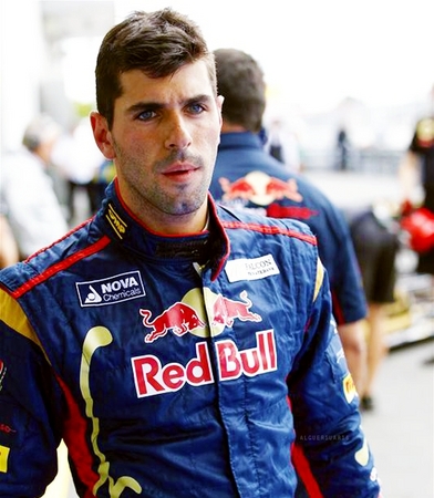 Mark Webber's Seat - Who Is Going To Take It? Mark Webber's Seat - Who Is Going To Take It?