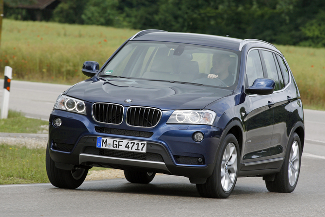 BMW X3 xDrive35d AT BMW X3 xDrive35d AT